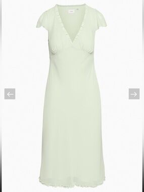 Wilfred Green Camelot V-Neck Ruffle Dress